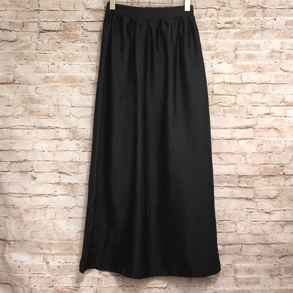 BLACK MOSSIMO MAXI SKIRT